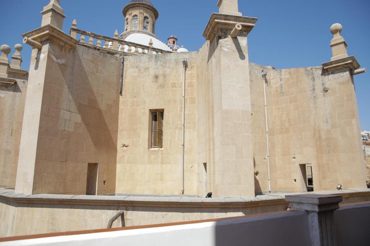Hgb Cathedral Lägenhet Alicante Exteriör bild