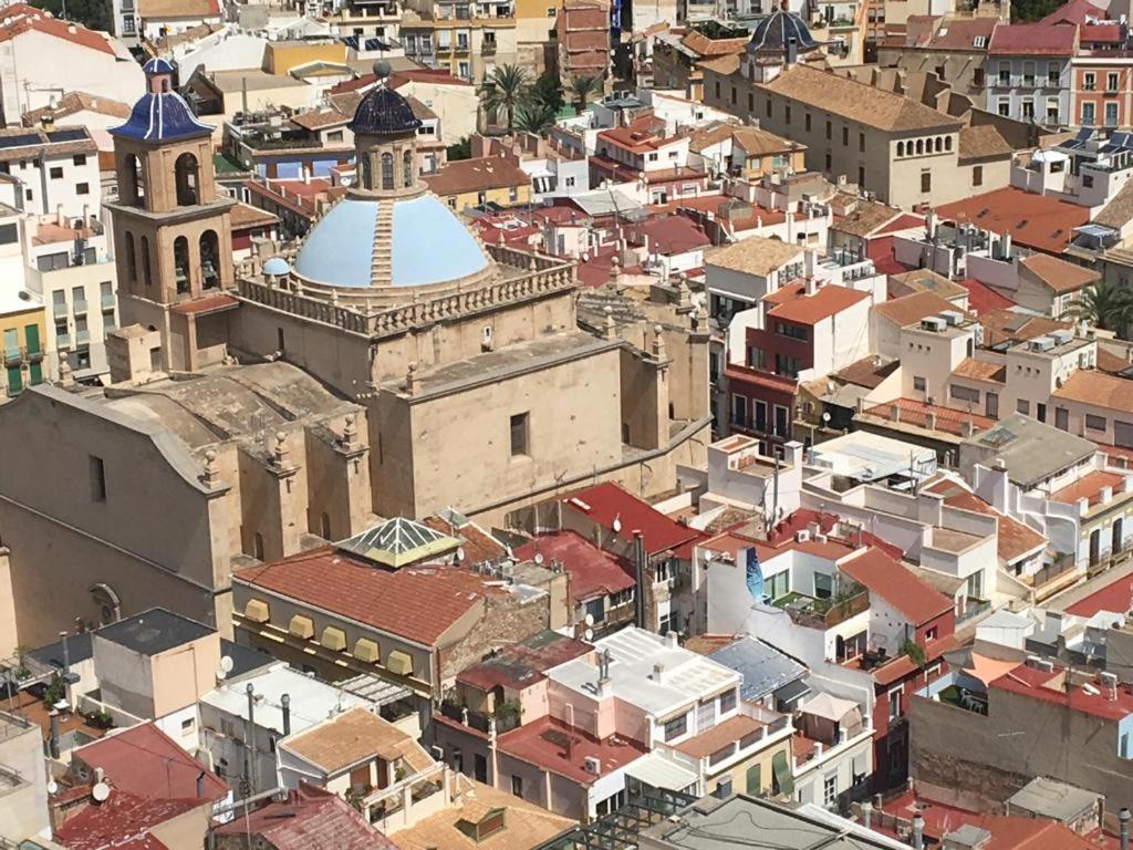 Hgb Cathedral Lägenhet Alicante Exteriör bild